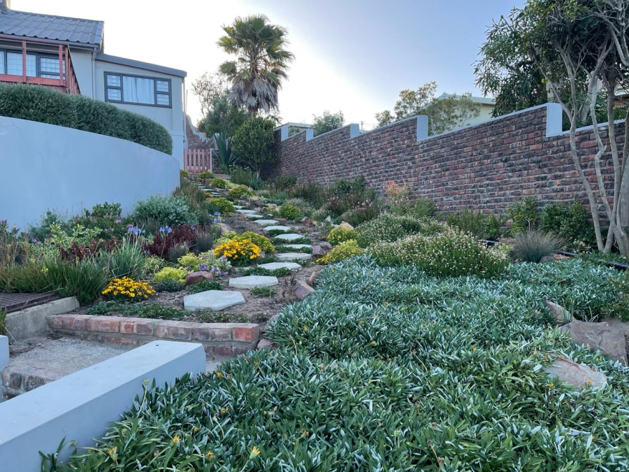 5 Bedroom Property for Sale in De Bakke Western Cape